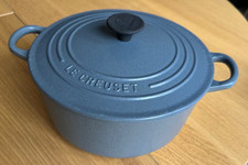 Le Creuset 22cm Grey Cast Iron Round Casserole Pan – Excellent Condition