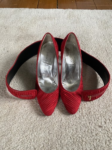 Charles jourdan red - red, court