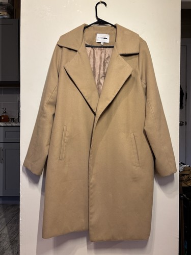 Nwt fashion nova camel - nwt, upper