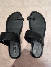 DKNY Flat, Black Sandals,with Toe Ring. Uk5 ,Eu38 ,Us 7. New