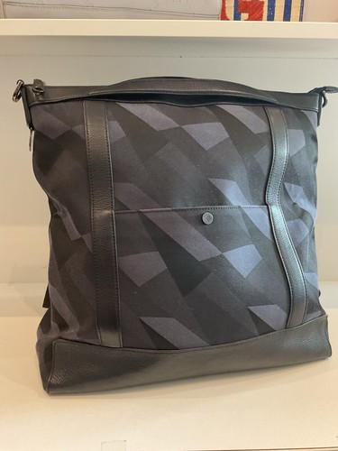 Mulberry black grey - mulberry, geometric