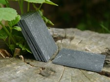 25 sq ins Stacey's 1:12th REAL STONE & SLATE 2" x 1 1/2" Miniature Flagstones