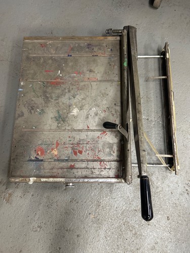 Guillotine