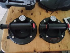 Pair of Suction Cup Vacuum Glass sucker / Lifters With Manometer 75kg
