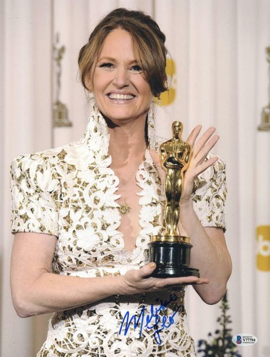 Melissa leo signed 11x14 - leo,