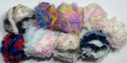 Small yarn balls - yarn, fancy