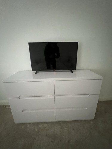 White gloss unit - gloss,