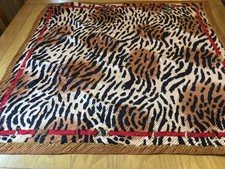 STRIKING ZARA LEOPARD PRINT