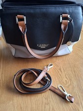 Fiorelli Medium  Leather Handbag  3 Zip Fastening Smsll Hanles  Crossover Strap
