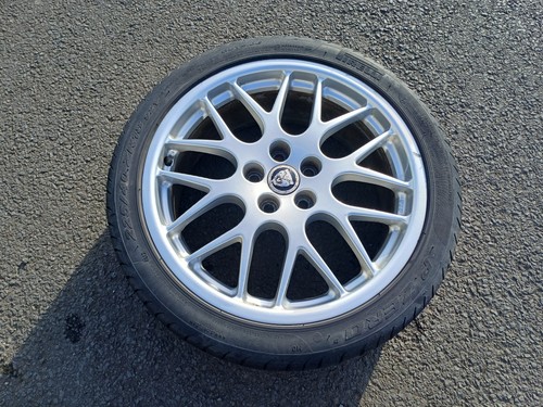 Jaguar type alloy wheel and - x,