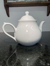 Vintage White Porcelain Teapot Classic Shape 25cm Spout to Handle 17cm Tall