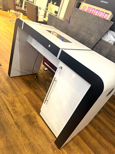 Rem concorde nail - nail, desk