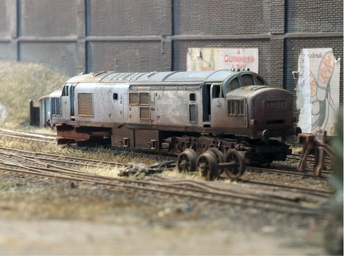 Scrapyard locomotive oo - scrapyard,