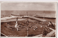 Vintage Postcard (??) - The Piers, Whitby - Posted 0831