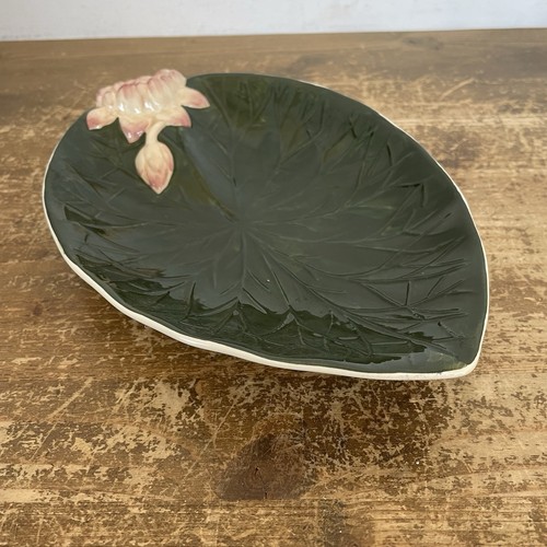 Lotus flower leaf dish shorter - leaf,