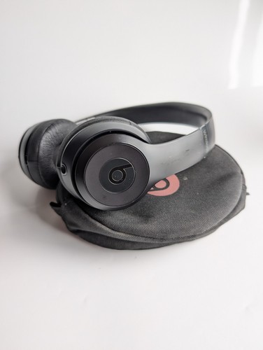 Beats dre solo - by, dr.