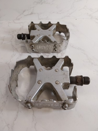 Rob warner base - pedals,