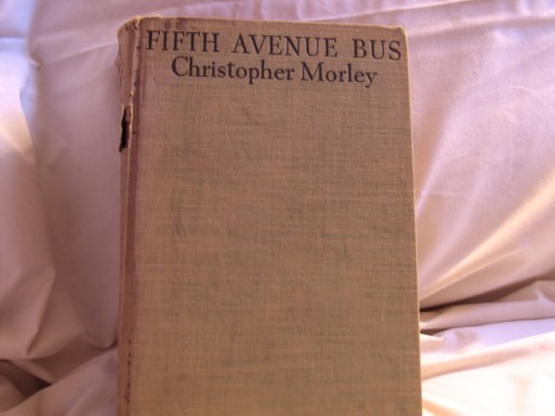 Fifth avenue bus a whole - "fifth,