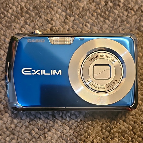 Casio exilim compact - casio,