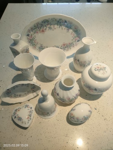 Wedgewood angela 11 pieces - -,