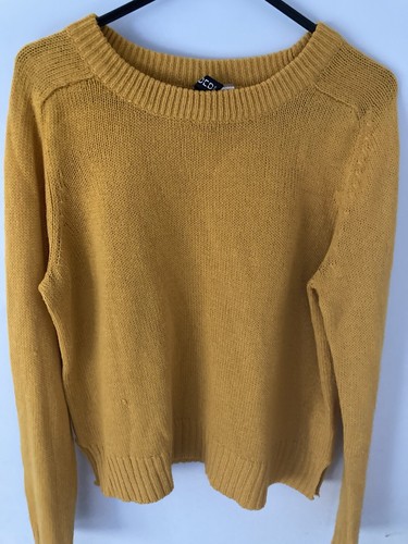 Divided mustard coloured - divided,