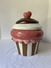 Kohls Ceramic Cupcake Cookie Jar Happy Valentines Day Pink Treat Container 