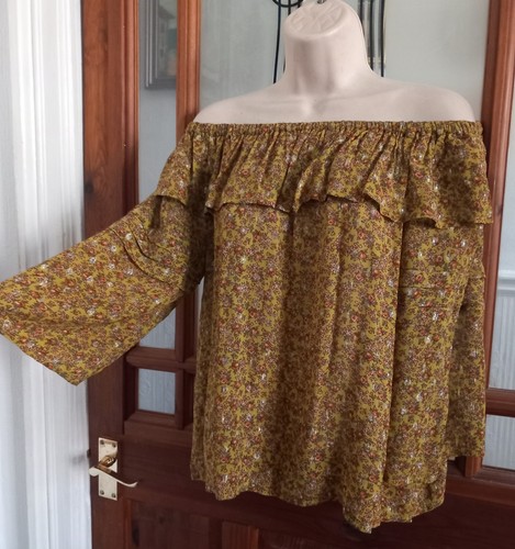 Vtg look next off - next, off-shoulder