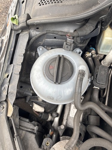Radiator header tank 2016 - , vw