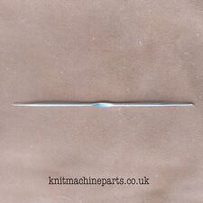 Toyota KS 901 Knitting Machine