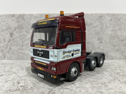 Corgi man tga - corgi, tractor