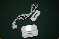 Apple iPod Universal Charging Dock  A1153  + cable  MA045G/A