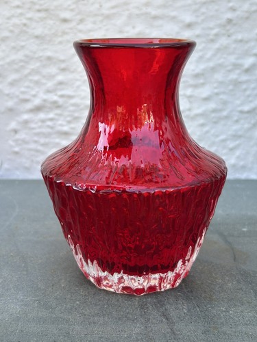 Whitefriars ruby textured pot - textured,