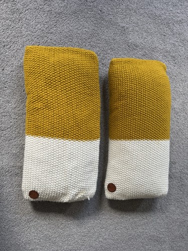 Pair rectangular knitted - pair, of