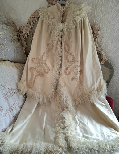 Antique victorian beige - antique,