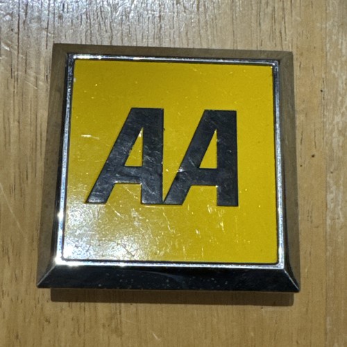 Vintage car badge square - aa,