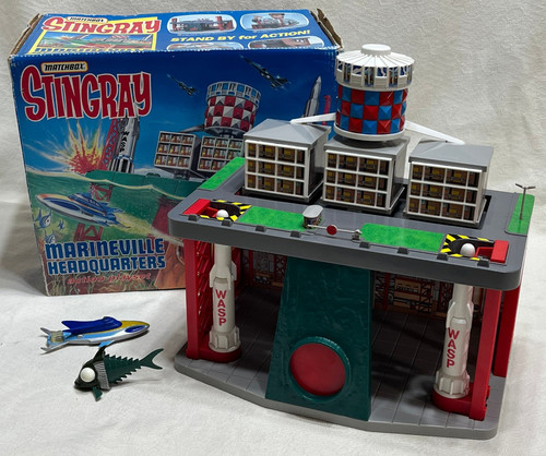 Stingray marineville - :,