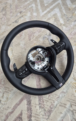 New sport nappa steering - m,