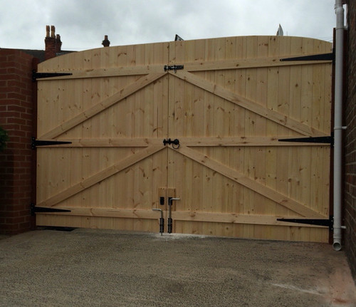 Wooden driveway gates - driveway, 5ft