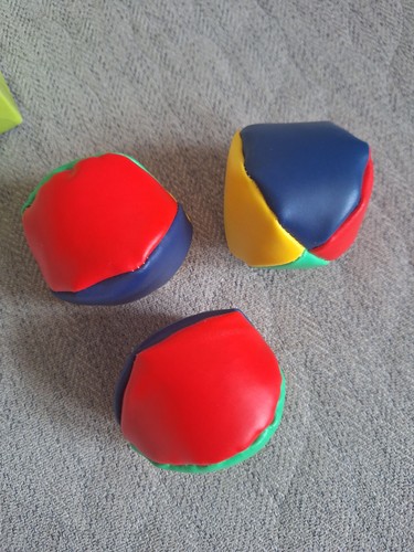 Juggling balls coloured set - juggling,