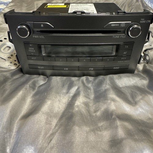 Toyota auris radio head - auris, cd