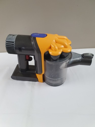 Dyson dc30 vacuum cleaner - dyson,