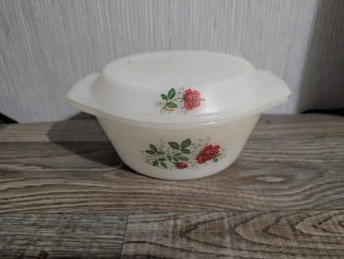 Vintage arcopal france milk - france,