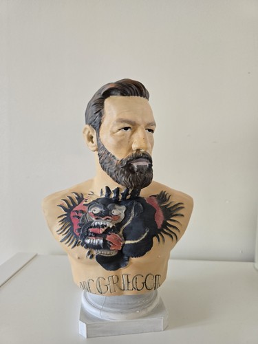 Conor mcgregor bust hand - conor,