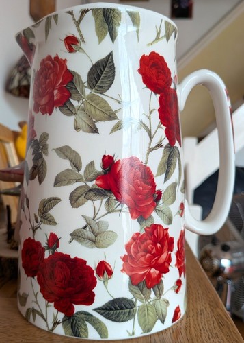 Abbeydale collection jug red - abbeydale,