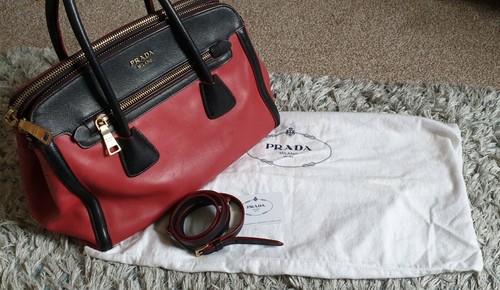 Prada fuoco red black - &,