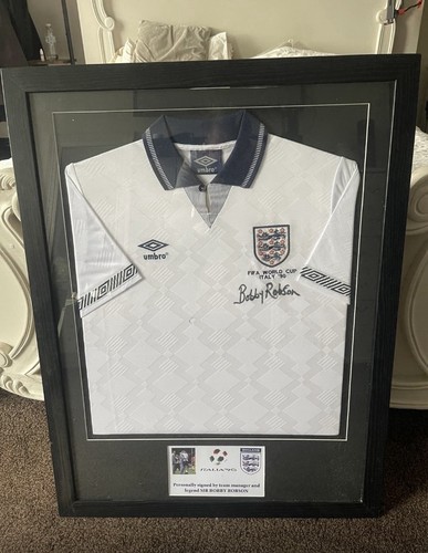 Bobby robson signed - signed, england