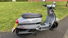 Lambretta Scooter V125 special