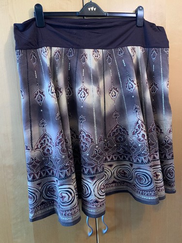 Next maternity skirt size - , 22