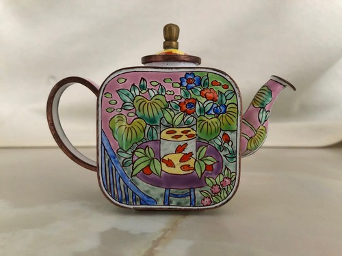 Trade aid miniature enamel - +,