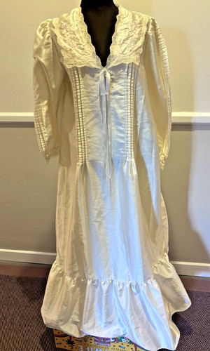 Vtg sarah beth long - vtg,